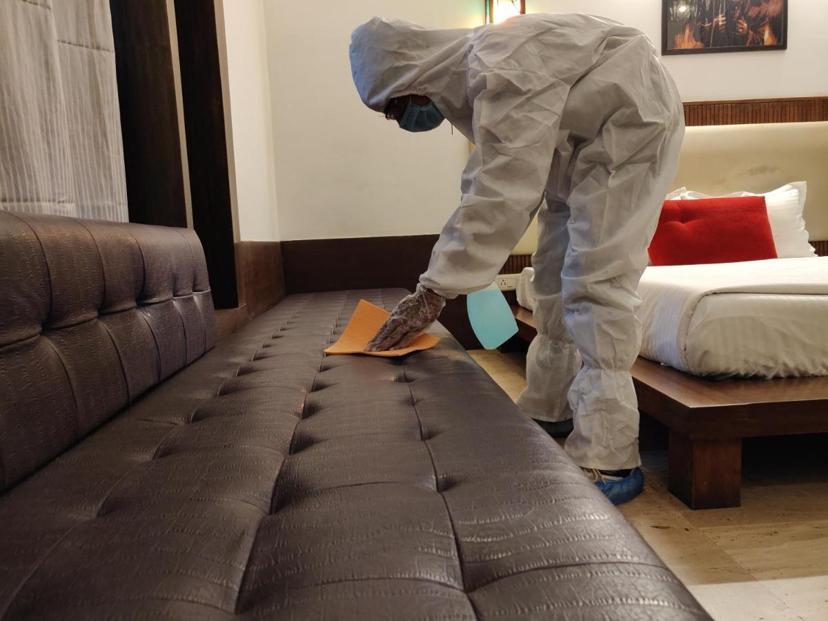 Aakritii Hotels Gurgáon Kültér fotó