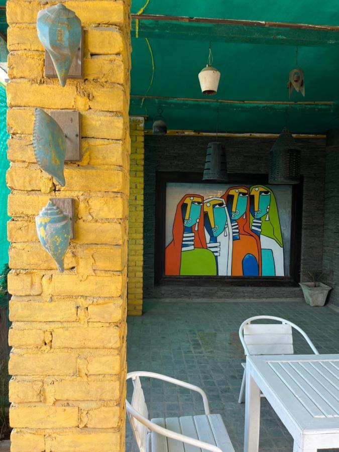 Aakritii Hotels Gurgáon Kültér fotó
