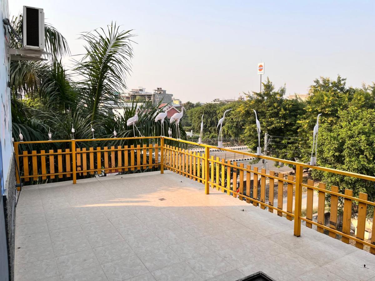 Aakritii Hotels Gurgáon Kültér fotó