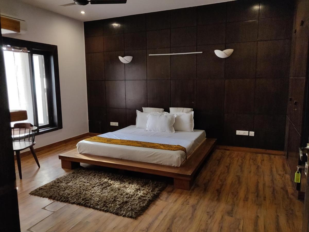 Aakritii Hotels Gurgáon Kültér fotó